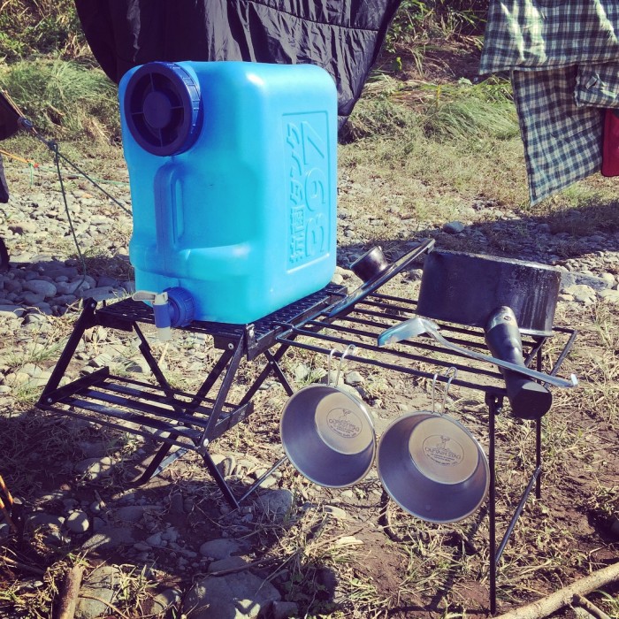 IMG_4965-jag-stand-side-table1-h29-1124