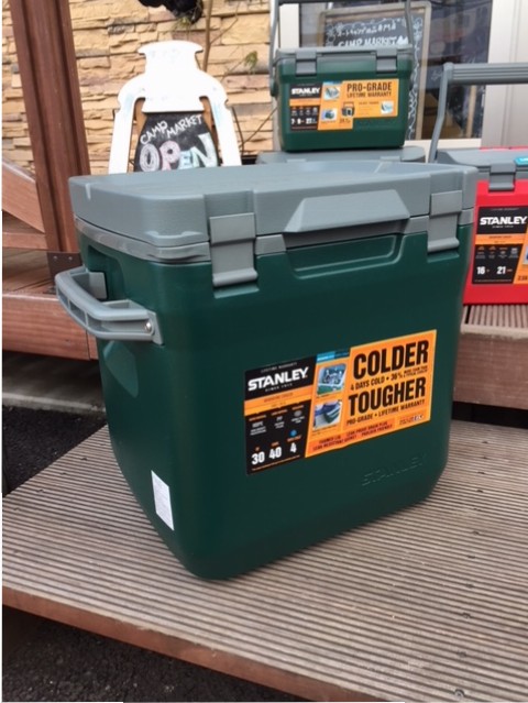 IMG_5396-stanley-cooler-red-2-h30-1-26